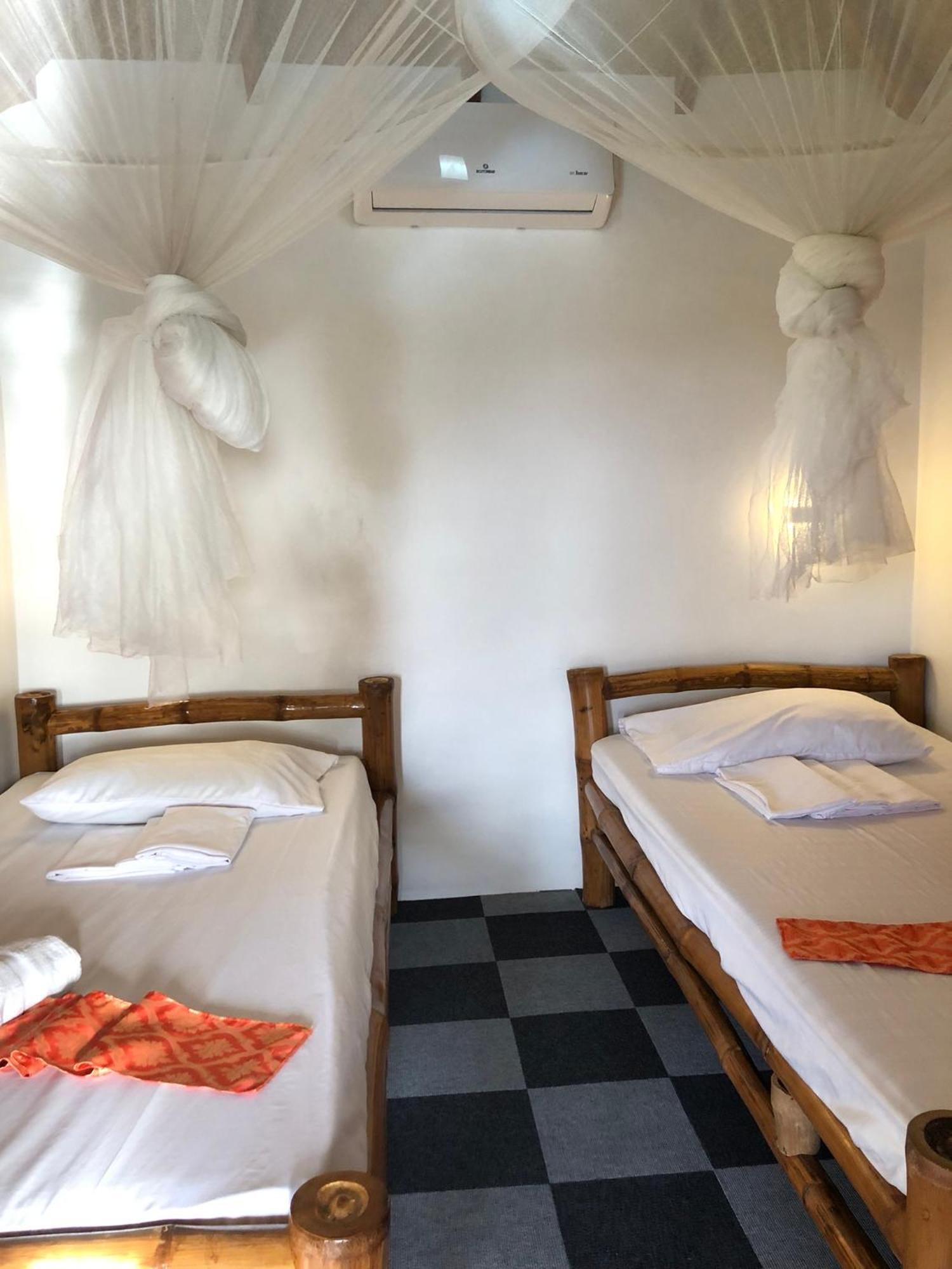 Cuestas Beach Resort And Restaurant Badian Εξωτερικό φωτογραφία