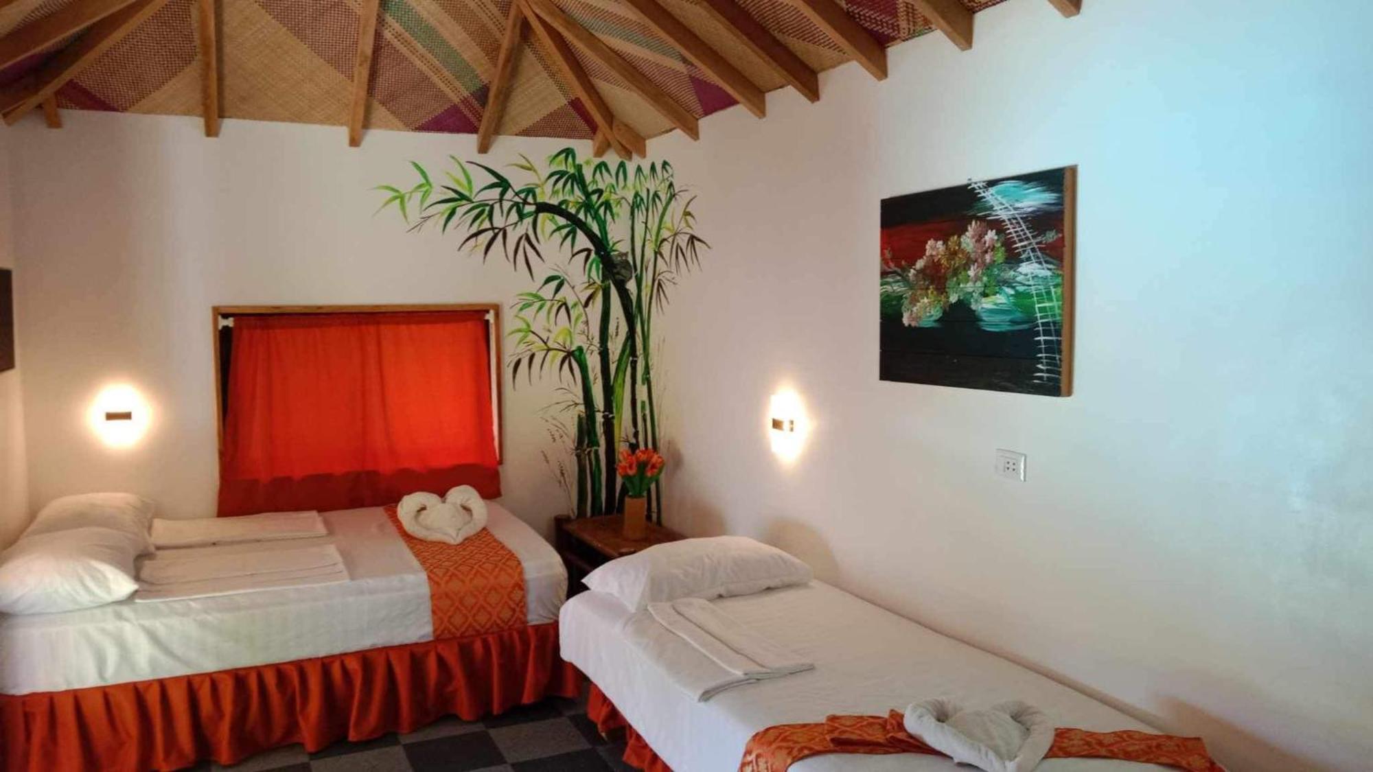 Cuestas Beach Resort And Restaurant Badian Εξωτερικό φωτογραφία