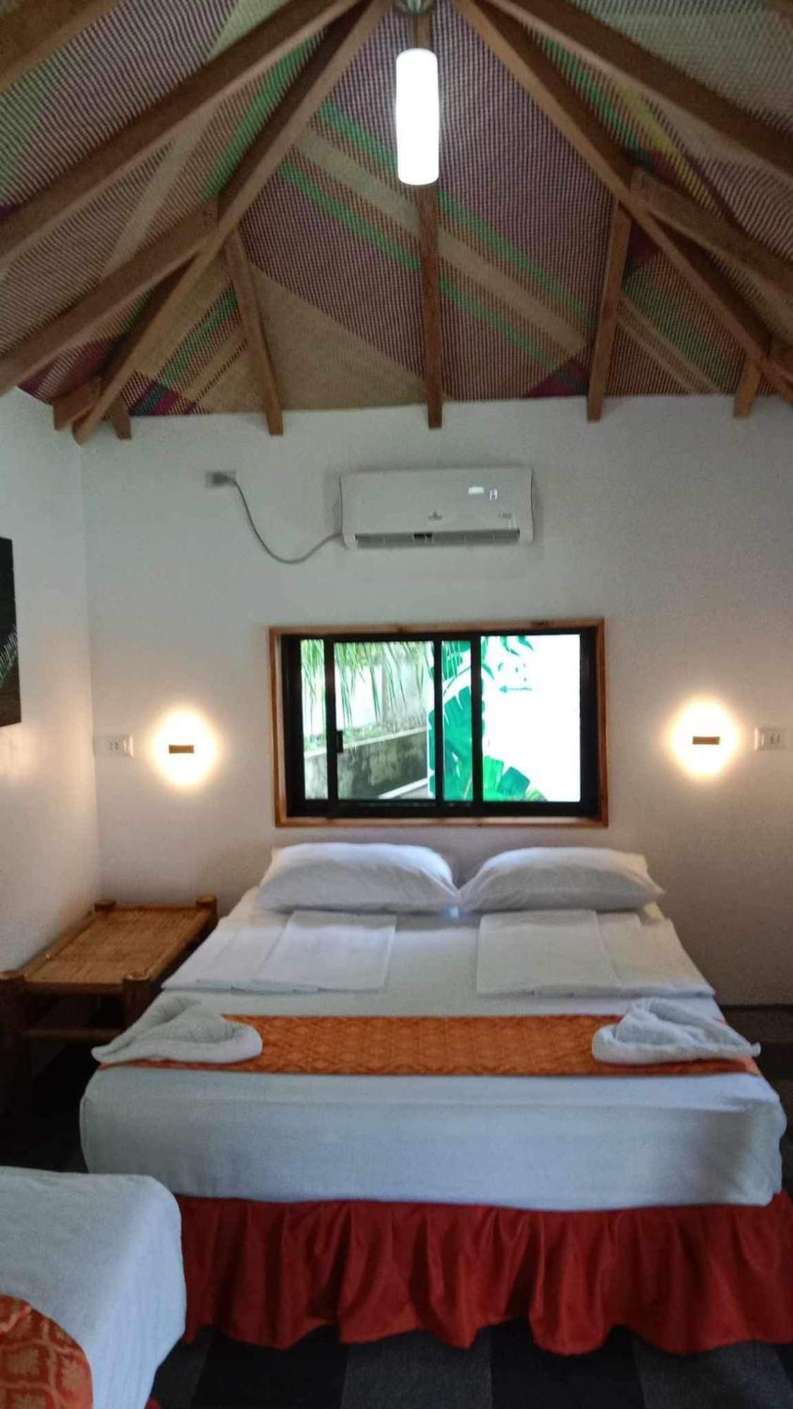 Cuestas Beach Resort And Restaurant Badian Εξωτερικό φωτογραφία