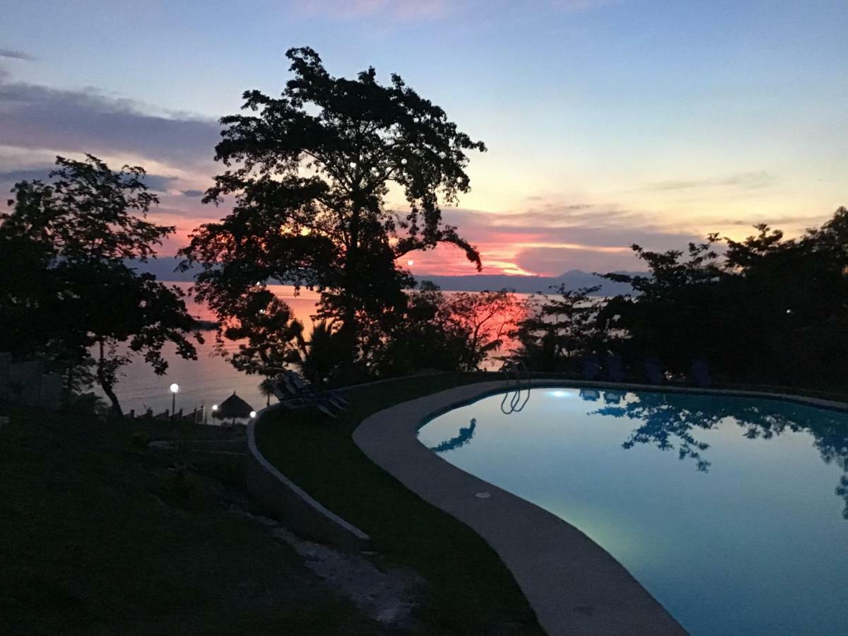 Cuestas Beach Resort And Restaurant Badian Εξωτερικό φωτογραφία